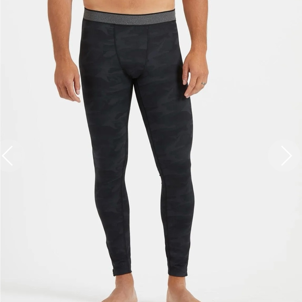 Vuori Mens Limitless Compression Tight M Black Camo Print Zip Pocket Medium $84